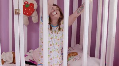 Insolite A 21 Ans Elle Vit Comme Un Bebe Video Le Soir Insolite A 21 Ans Elle Vit Comme Un Bebe Video Le Soir